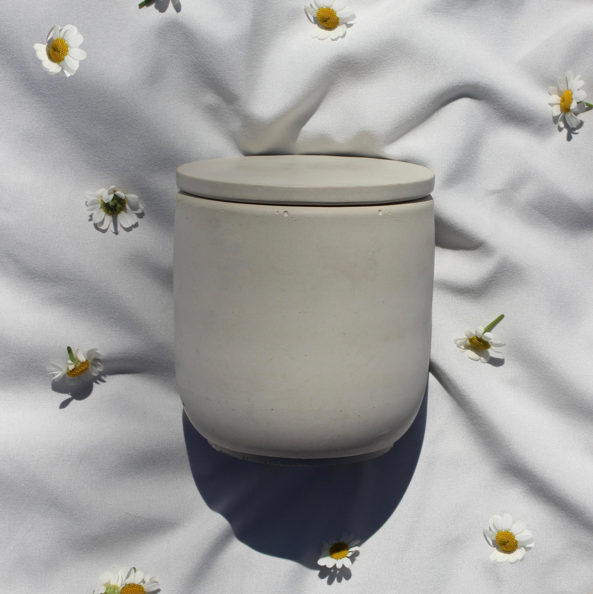 A hand-poured, eco-friendly candle that brings a sweet and smoky aroma to your space. Featuring warm vanilla and rich tobacco notes, this luxurious, sustainable candle creates a cozy, inviting atmosphere perfect for unwinding after a long day. Made with natural, non-toxic wax for a clean burn, Fog is ideal for those who appreciate unique, comforting scents with depth and warmth. Elevate your home with this artisanal candle, designed to bring relaxation and sophistication to any room.